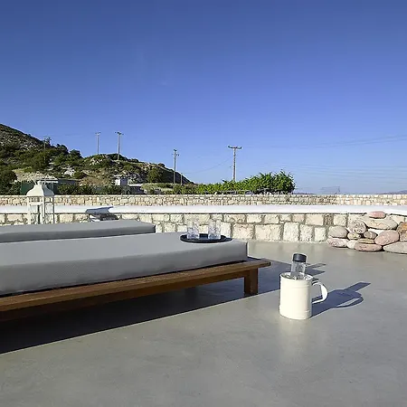 Vipera Τριοβάσαλος