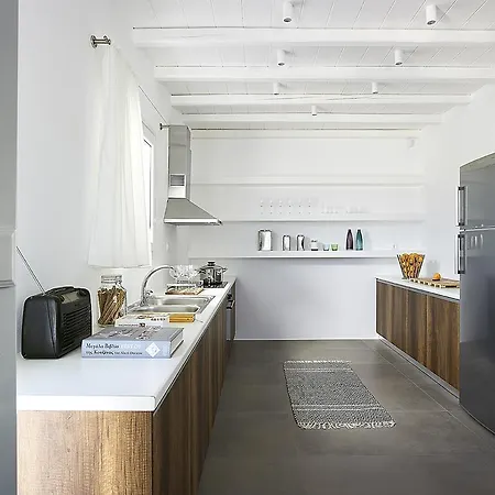 Vipera Τριοβάσαλος